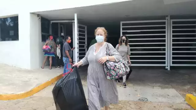 También los trabajadores de las construcciones fueron enviados a sus casas. Foto: Víctor Ávalos