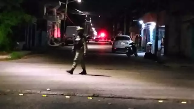 Hombres disparan sobre un parque donde niños jugaban en Cozumel