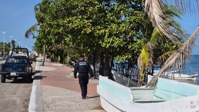 Hombre aparece muerto en la costa de Champotón; investigan causa