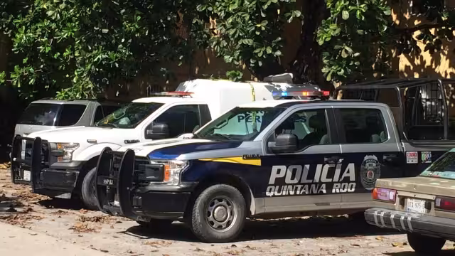 Los peritos forenses se apersonaron al lugar y realizaron sus actuaciones de ley para posteriormente trasladar el cuerpo a la morgue. Foto: Rafael García 
