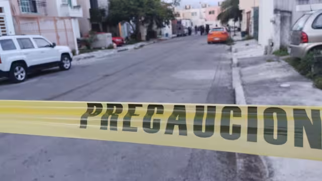 Se busca a los presuntos sospechosos por medio de las cámaras de vigilancia de vecinos y caseta de seguridad