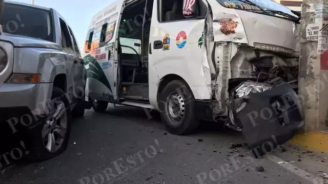 Entre los pasajeros de la combi iban cuatro menores de edad