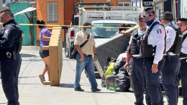 Fuerte movilización policiaca en la 23 de Julio por conflicto entre expareja