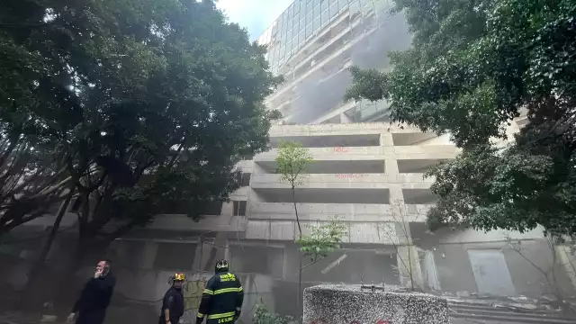 Un incendio en Paseo de la Reforma generó preocupación de la CDMX