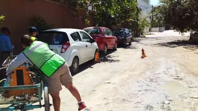 Se busca evitar que sean afectados los vecinos en el área de influencia de la zona de parquímetros, quienes deben contar con una constancia de residencia