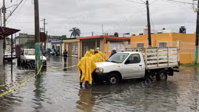 Diversas vialidades de Chetumal se vieron afectadas por las lluvias, entre ellas el Boulevard Bahía y la avenida Erick Paolo