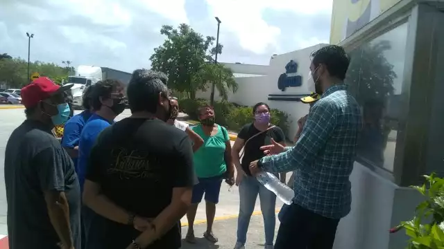 Los concesionarios exigen una solución a sus problemas