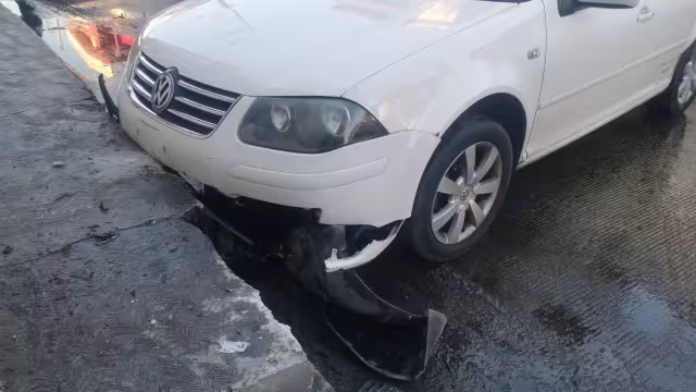 Los daños del auto ascienden a varios miles de pesos
