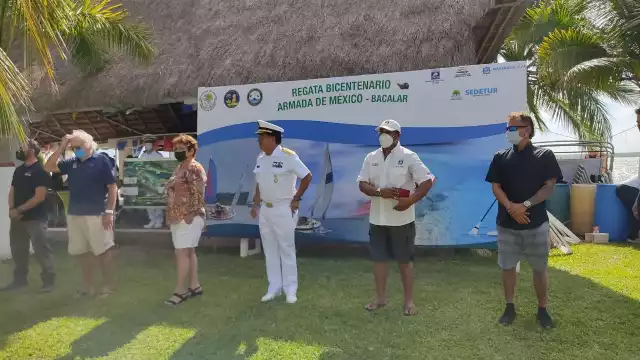 Se realizó la Regata Bicentenario en honor a los 200 años de la Armada de México
