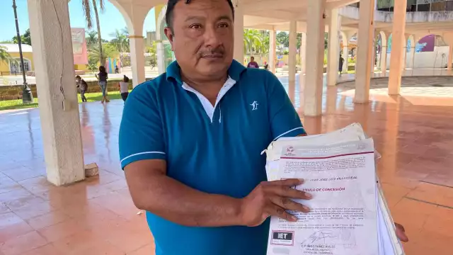 Juan José Uitz Villarreal acusa a Ariel de Jesús Poot Ramos de intentar crear una asociación de mototaxis ilegal en Dzibalchén