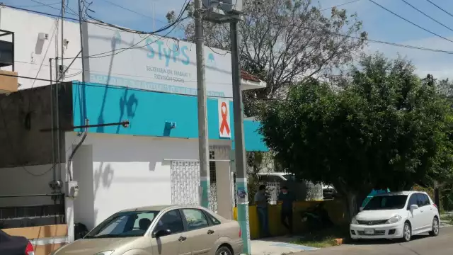 Al darse cuenta de la situación, dieron aviso a las autoridades policiales y al director administrativo de esta dependencia