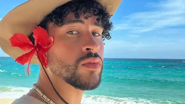 Bad Bunny fue blanco de críticas por su actitud con una fanática