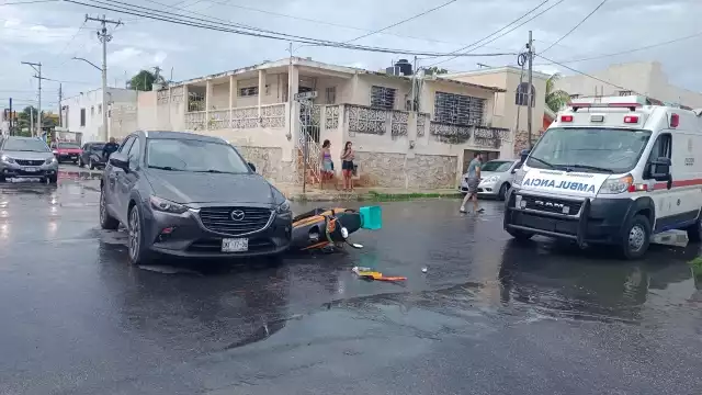 La joven dueña del carro tuvo que hacerse cargo de los daños materiales