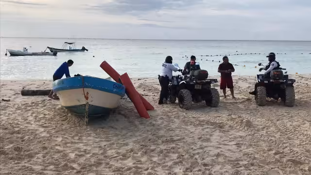 La suspensión de laborales a partir de las 14:00 horas y se aplicó la Ley Seca. Foto: Víctor Rodríguez