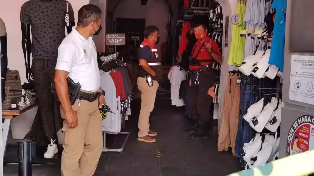 Al lugar llegaron elementos de la Policía Turística, bomberos y personal de Protección Civil