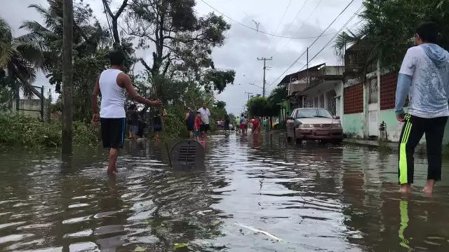 La Tormenta Tropical Zeta se encuentra a 480 kilométros de Cozumel Foto: Mario Hernández