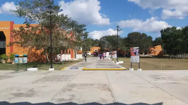 Un grupo de alumnos junto con un docente de Calkiní fueron enviados a confinamiento domiciliario por COVID-19