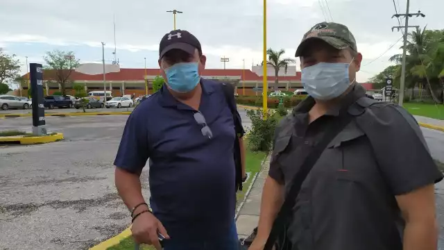 Los petroleros mencionaron tener más 50 años de edad y ya se registraron para el proceso de vacunación