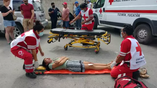 La joven sufrió lesiones en el cuerpo por lo que fue trasladada al hospital