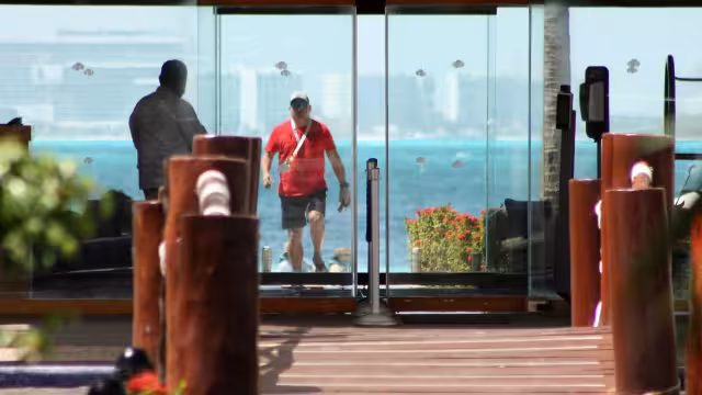 Hoteles de Cancún promocionan en Internet experiencias seguras contra COVID-19