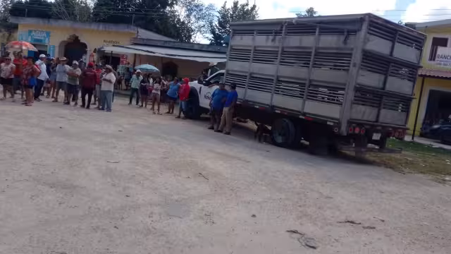 El bloqueo se mantuvo por varias horas en Sitilpech