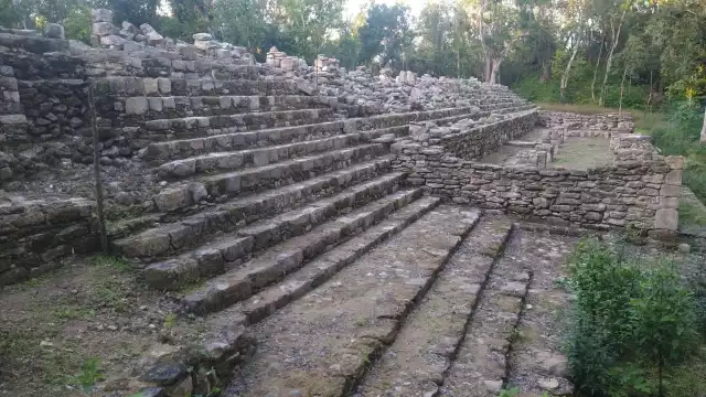 El acceso a esta zona prehispánica está en mal estado, por lo que recibe a pocos visitantes a pesar de ser considerada una de las más importantes del Estado