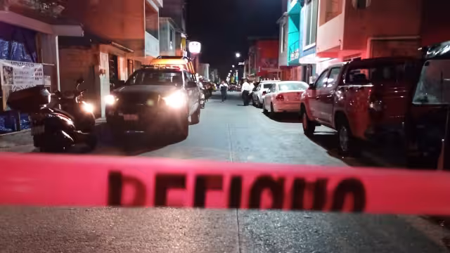 Sujetos atacan a balazos domicilio en Villa de Santa Ana