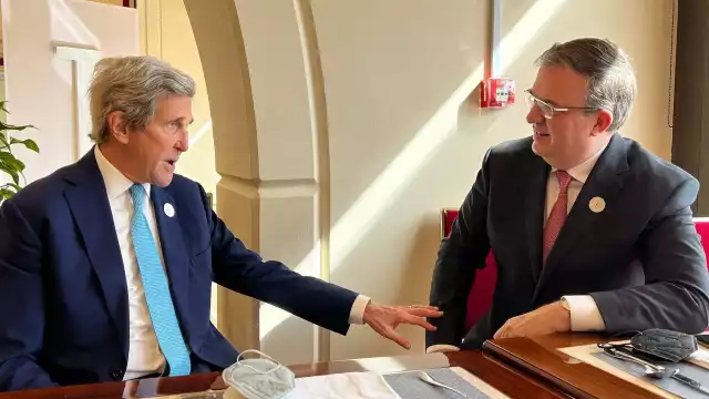 El titular de la SRE es el representante de México en el encuentro de líderes políticos y empresariales organizado en Doha