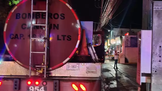 Doctor amenaza con explotar tanque de gas en clínica de Cancún; intensa movilización en la zona