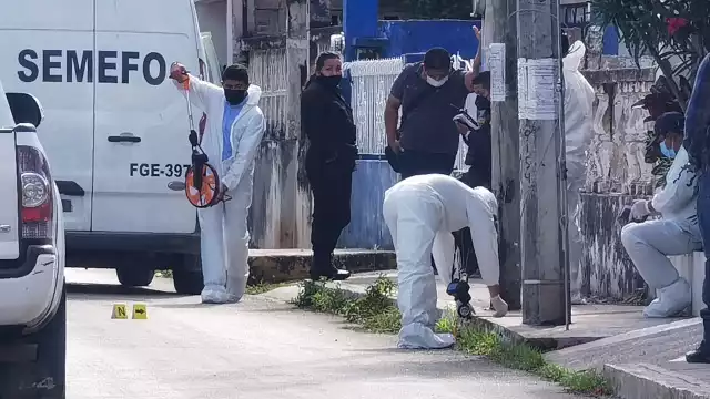 El hallazgo fue realizado por vecinos de la calle Querétaro del barrio de Santa Ana