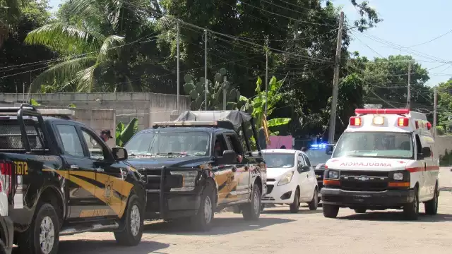 Paramédicos intentaron auxiliar al joven, pero ya no contaba con signos vitales