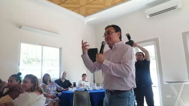 El actual Secretario de Educación dice que puede ganar la candidatura y también la elección