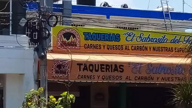 La taquería El sabrosito del fogón tuvo que ser evacuada para evitar riesgos