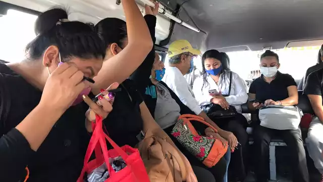 El transporte público es uno de los que más viola los protocolos sanitarios al permitir un número mayor de pasajeros e incluso sin cubrebocas