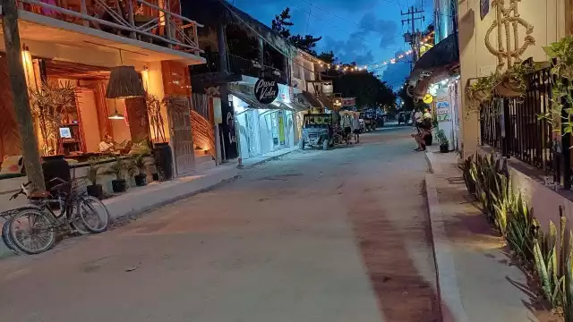 El efecto de los altos costos en los restaurantes de la isla se refleja en los precios de los platillos.