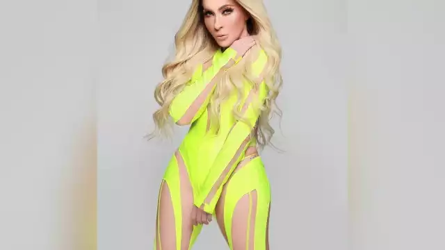 Yuri recalcó que ella no debe disculpas a nadie, e indicó que hay parejas gay que van a sus conciertos, pues todavía la quieres