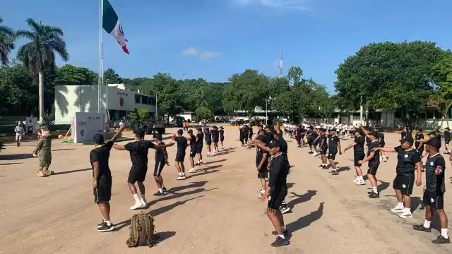Zumba militar: Ejercicio y comunidad en el Batallón de Campeche