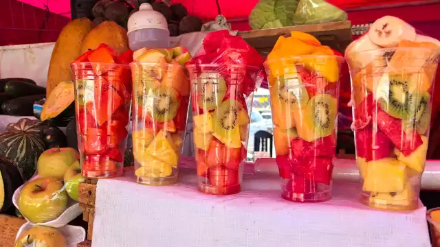 Política educativa impulsa ventas de frutas en El Tamarindo