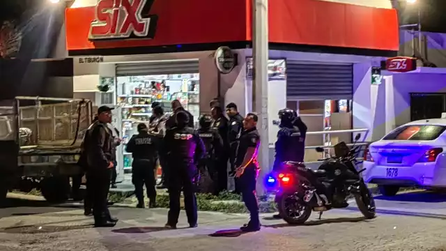 Los hombres huyeron a bordo de una motocicleta con rumbo desconocido