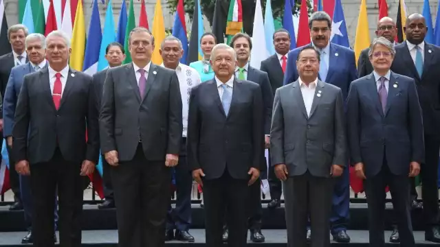 Presidentes y primeros ministros de la Comunidad de Estados Latinoamericanos y Caribeños