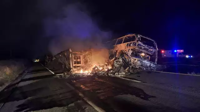 Al menos 19 personas murieron tras choque en la Maxipista Culiacán-Mazatlán