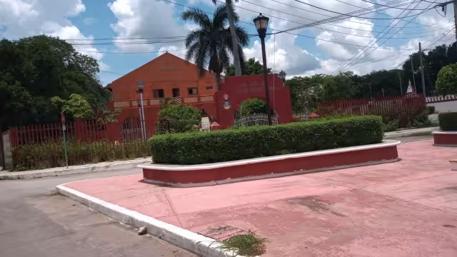 Los normalistas mantendrán las manifestaciones hasta ser atendidos por la Goberndora de Campeche. Foto: Jorge Amado Caamal