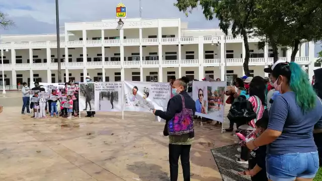 Fueron atendidos por el subsecretario de gobierno, quien los canalizó a la FGJ para que les brinden una atención inmediata