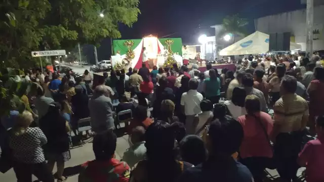 Feligreses católicos celebran a la Virgen de Guadalupe en Felipe Carrillo Puerto
