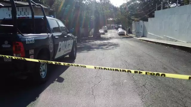 Elementos de la SEMEFO arribaron para realizar las acciones protocolarias