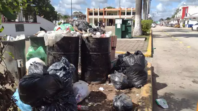 En los espacios públicos y en las redes sociales, la alcaldesa es severamente cuestionada por los habitantes
