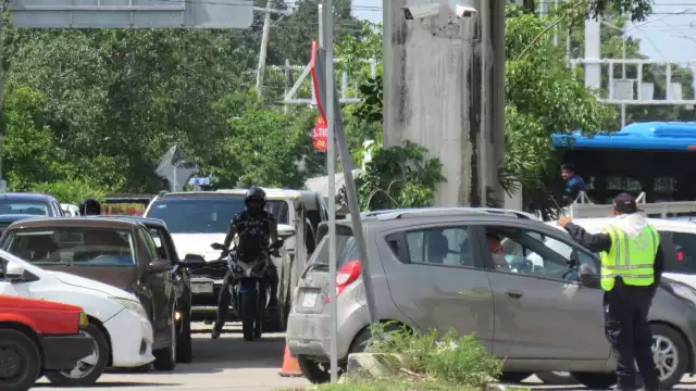 Los trabajos causaron tráfico en el Periférico de Mérida