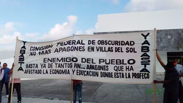 Indican estar hartos de los apagones en sus colonias