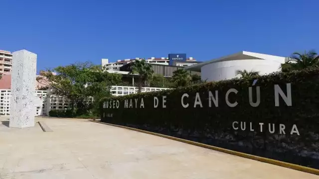 El Museo Maya de Cancún cerró sus puertas y paró sus operaciones debido a un brote de COVID-19 en su personal