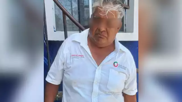 La camisa que portaba el falso funcionario del Ayuntamiento de Cancún pertenece a la administración 2013-2016